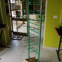 Espositore in ferro  ritiro in loco 