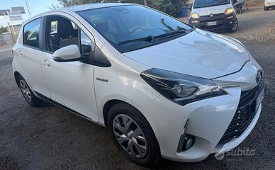 Toyota Yaris benzina automatica accessoriata garan