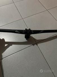 Manubrio bh sl top flat 780mm 10mm rise