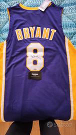 Maglia Lakers Kobe Bryant autografata con COA 