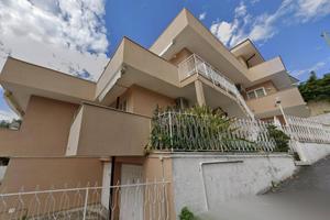 Immobile in asta di 83 m² con 3 locali a Santo Ste