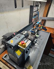 Tornio parallelo da banco