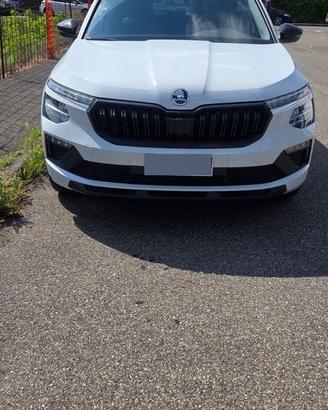 Skoda kamiq 1.0 dsg black dot