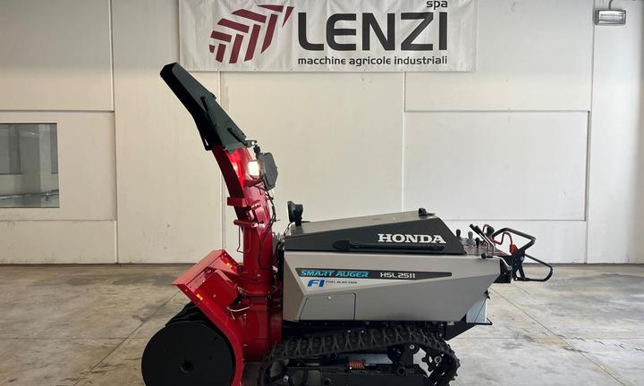 SPAZZANEVE CINGOLATA HONDA HSL 2511