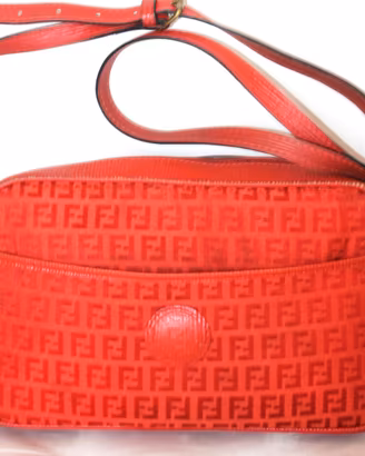 Borsa Fendi a spalla in tessuto e pelle