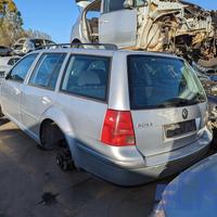 VOLKSWAGEN BORA VARIANT 1.9 TDI 130CV ricambi