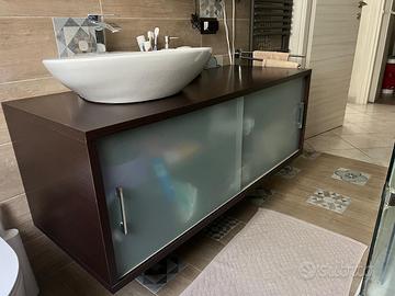 Mobile e colonna bagno