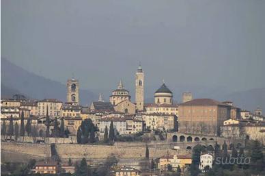 Locale in ufficio condiviso