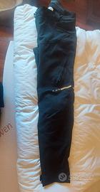 Abbigliamento  moto da donna.