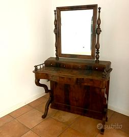 Antica petineuse/toeletta con specchio