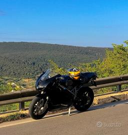 Ducati 749 (depotenziata a libretto A2)
