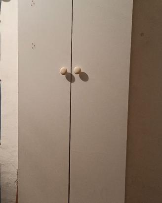 ARMADIETTO in legno