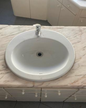 Mobile bagno con lavabo