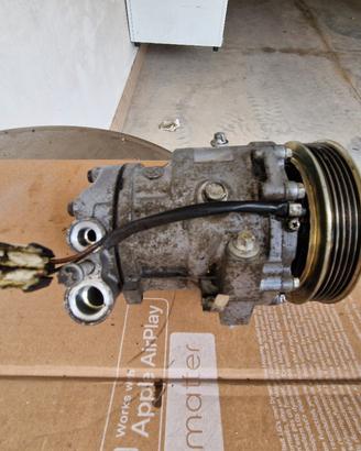 Compressore  a/c opel corsa  D 1.2 benzina 