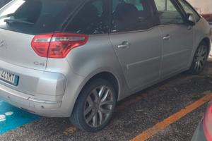 c4 exclusive con guida disabili 