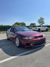 Nissan Skyyine R33 GTS25