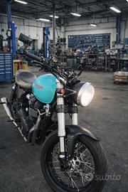 Triumph bonneville T100 caffè race 2010 castom