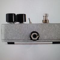 Effetto overdrive/distorsore  "Glove " a pedale