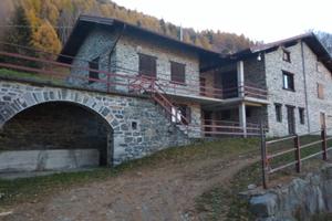Val d'Ayas - Baita con ampio terreno
