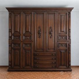 Armadio classico grande in legno massello