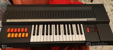 Golden organ antonelli pianola