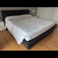 Letto matrimoniale con contenitore