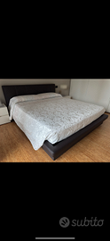 Letto matrimoniale con contenitore