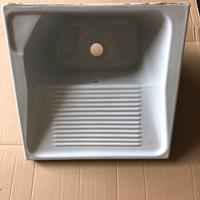 Lavatoio in ceramica con strizzatoio