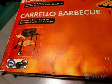 Barbecue con carrello