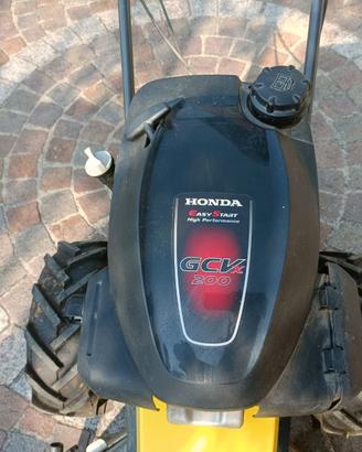 Decespugliatore a ruote