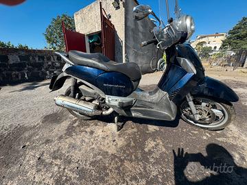 Scarabeo 400