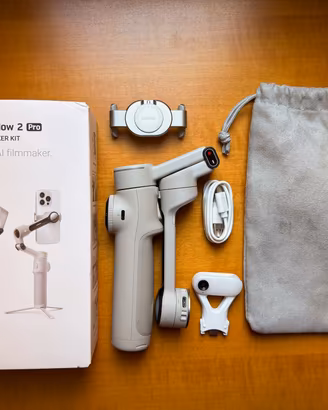 Insta360 Flow 2 Pro AI Tracker Kit pari al nuovo