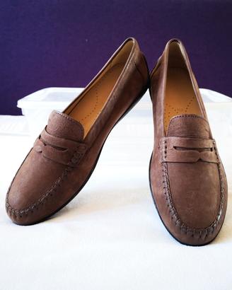 Mocassino uomo slip on classico vera pelle abrasivata semilucida nera con fondo