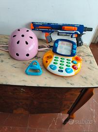 Casco x bimba. Vari giochi. Torcia "magica"