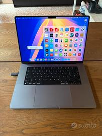 Macbook pro 16” 64 Gb RAM  1 Tb