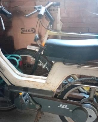 Antico motorino si