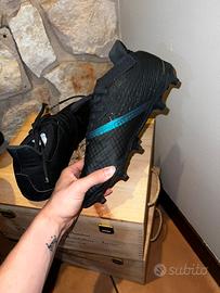 Scarpe da calcio con tacchetti