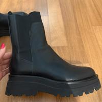 Stivaletti chelsea boots platform