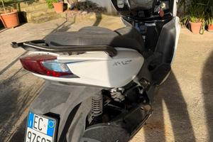 Kymco K-XCT300i
