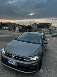 Ww polo 1.0 turbo benzina e metano modello r-line