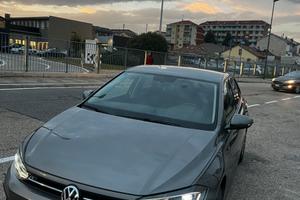 Ww polo 1.0 turbo benzina e metano modello r-line