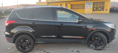 FORD KUGA ANCHE PER NEOPATENTATI 