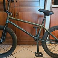 Bici BMX KINK CLOUD 
