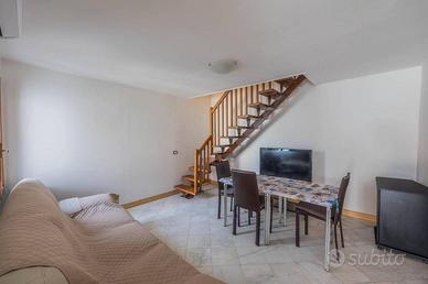 Casa a schiera in una pittoresca posizione sulla l