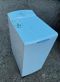 Lavatrice slim carica dall’alto 5kg