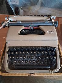 Macchina da scrivere Everst  K2 vintage anni 50