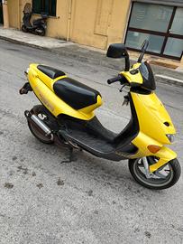 Motorino Aprilia sr 50