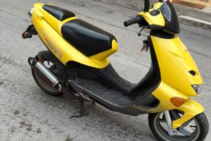 Motorino Aprilia sr 50