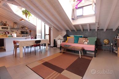 CASA DI CORTE A TREZZO SULL'ADDA