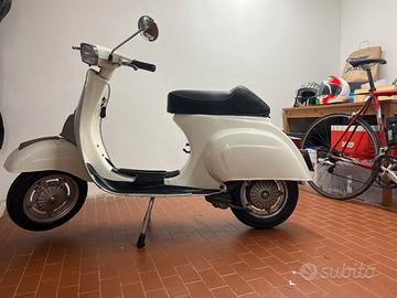 Vespa 50 special